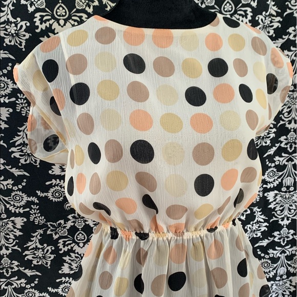 🦇 Vintage Forever 21 Peplum Blouse 🦇 - Picture 2 of 4